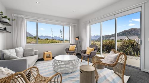 Wanaka House | Infinity and Beyond