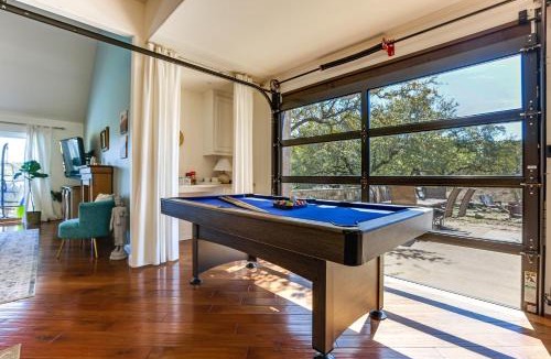 Pedernales Canyon Ranch House | Infinity Edge Pool & Fire Pit: Spicewood Getaway!