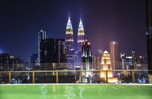 Kuala Lumpur City Centre Apartment | Infinity pool amazing view deluxe suite#22