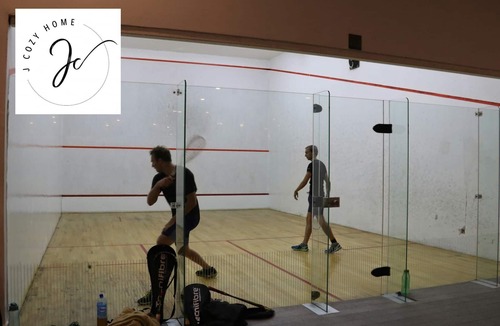 Chow Kit Apartment | Infinity Pool + Night KLCC View + KL Tower View + Subway @Regalia Suites