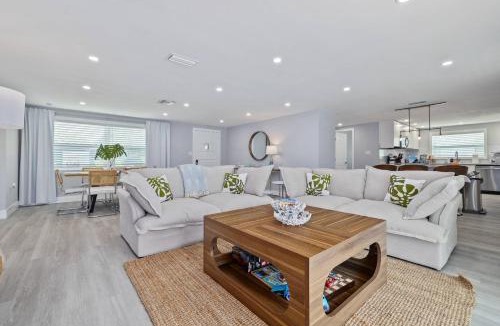Regency Park House | Infinity Retreat