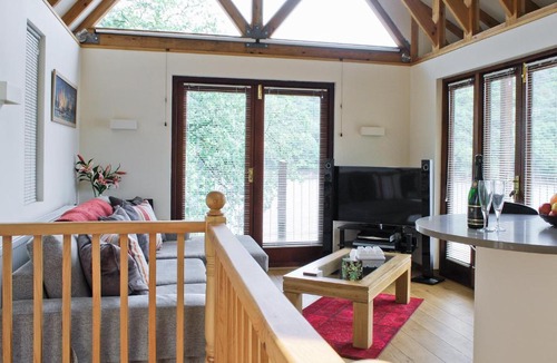 Horton House | Inglenook Boathouse