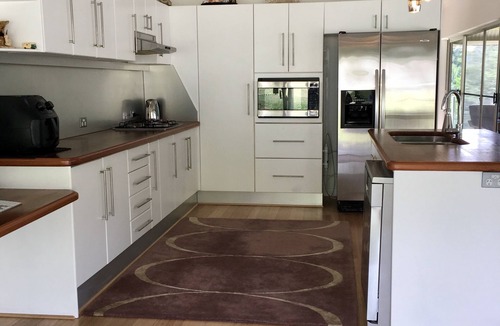 Tallebudgera Valley Bed & Breakfast | Ingleside Stud Farm