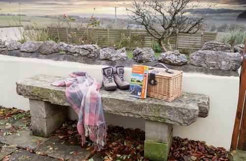 Ingleton Cottage | Ingleton 2-bed Cottage, Sleeps 4, Pet Ok & Parking