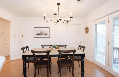 Saint Thomas House | Inglewood Cottage