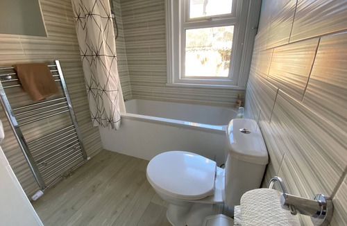 Sandown House | Inglewood Guesthouse