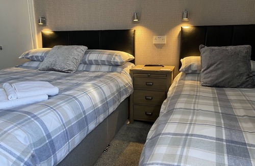 Sandown House | Inglewood Guesthouse