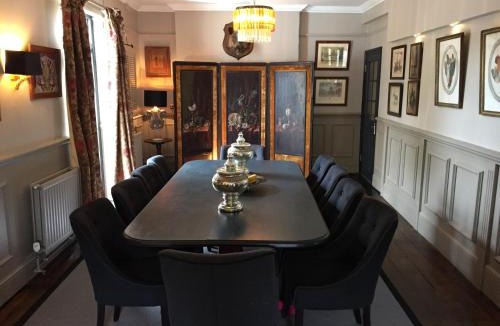 Etchingham House | Ingram House with Hot Tub