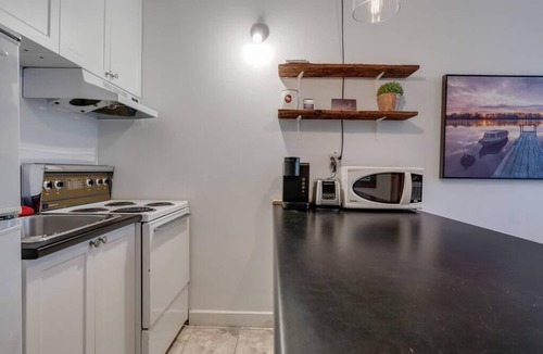 La Cite-Limoilou Apartment | Initial | La cabine | Québec