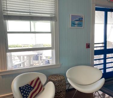 Oak Bluffs Bed & Breakfast | Inkwell Beach Cottage