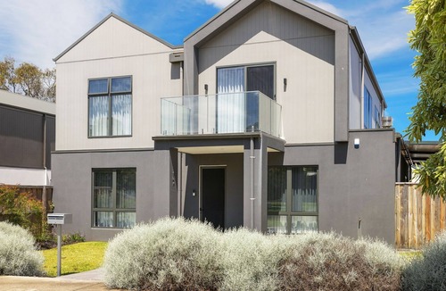 Rhyll House | Inlet Paradise in Rhyll