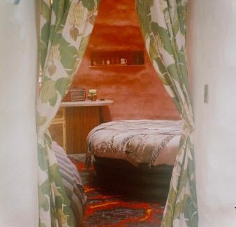 Glenwood Hotel | Inn a Volcano