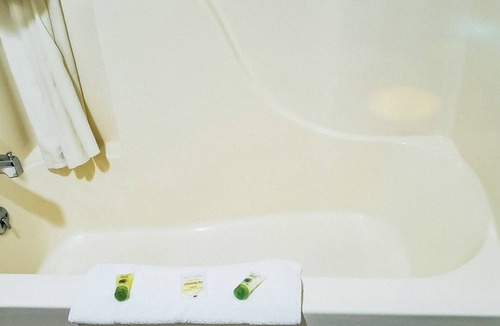 Lewiston Hotel | Inn America - Lewiston