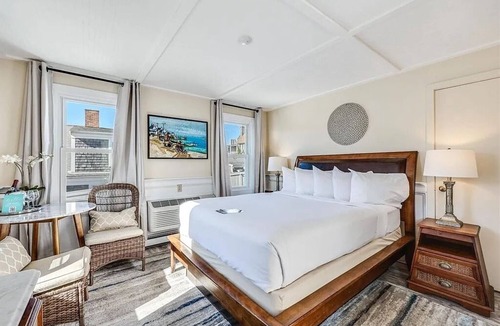 Provincetown Bed & Breakfast | Inn at 7 Central