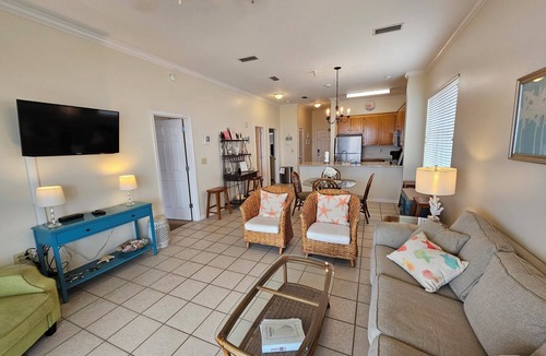 Dauphin Island Condo | Inn at Dauphin Island 401 End Unit with Great Views!