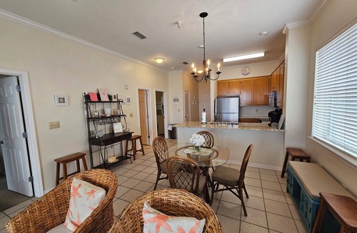 Dauphin Island Condo | Inn at Dauphin Island 401 End Unit with Great Views!