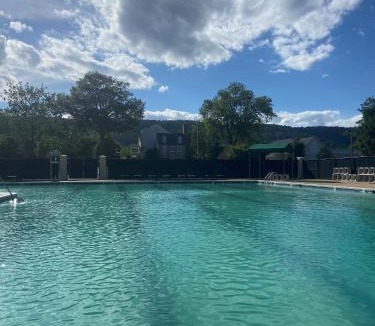 Haymarket Hotel | Inn at Evergreen