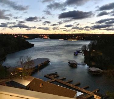 Osage Beach Hotel | Inn at Grand Glaize