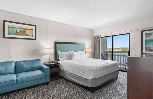 Osage Beach Hotel | Inn at Grand Glaize