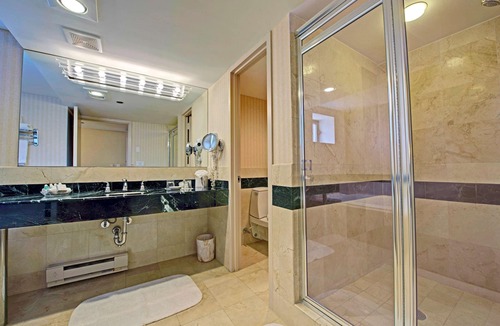 Great Neck Plaza Hotel | Inn at Great Neck