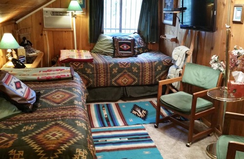 Zuni Bed & Breakfast | Inn at Halona