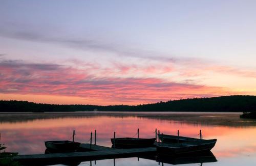 Forestburgh Hotel | Inn at Lake Joseph