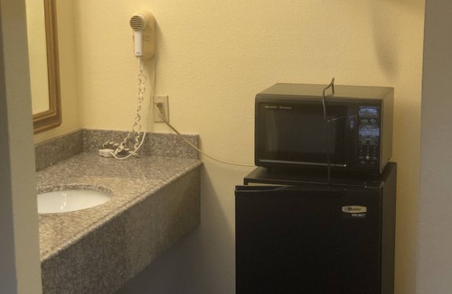 Mexia Hotel | Inn At Mexia