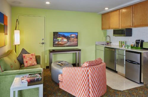 Alphabet Historic District Hotel | Inn at Northrup Station