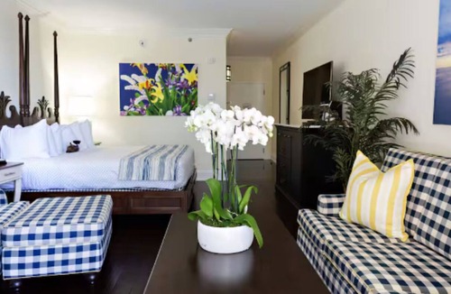 Pelican Bay Hotel | Inn at Pelican Bay | 2 Double City | Vanderbilt Beach, Heated Pool, Fire Pit