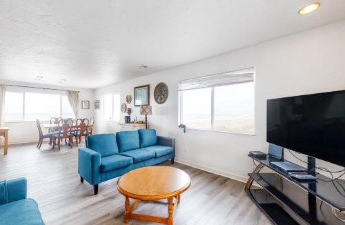 Edgewater Shores House | Inn at Sandcastle Beach