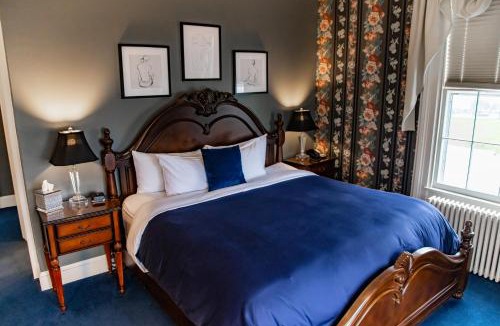 Trumansburg Hotel | Inn at Taughannock Falls