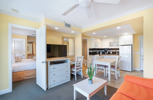 Venice Hotel | Inn at the Beach