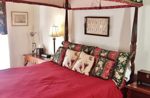 Chesapeake City Bed & Breakfast | Inn At The Canal Bed & Breakfast