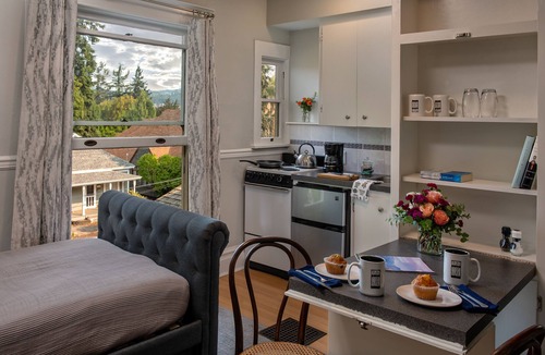 Hood River Bed & Breakfast | Inn at the Gorge