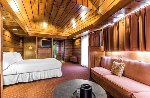 Johnson Hotel | Inn at the Mill, an Ascend Collection Hotel