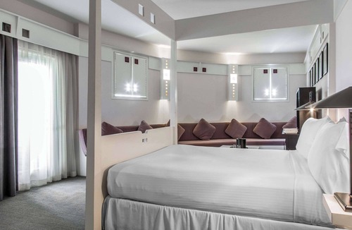 Johnson Hotel | Inn at the Mill, an Ascend Collection Hotel
