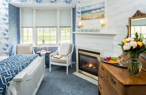 South Haven Bed & Breakfast | Inn At the Park