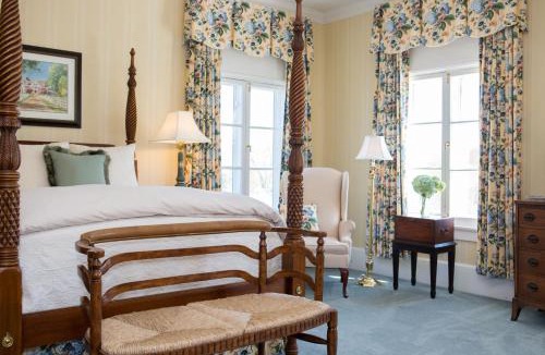 Severn Bed & Breakfast | Inn at Warner Hall