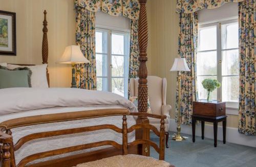 Severn Bed & Breakfast | Inn at Warner Hall