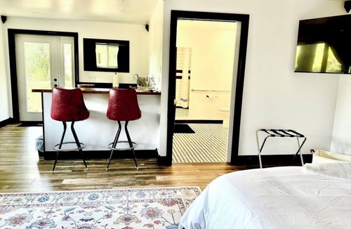 Three Rivers Hotel | Inn Between the Lakes