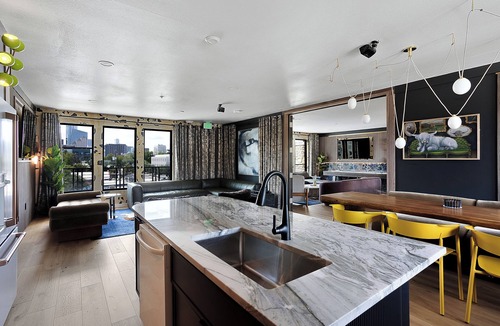 East Cesar Chavez Apartment | Inn Cahoots
