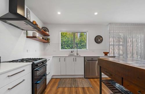 Springfield House | Inn McDowell - Modern 3 Bedroom in Springfield