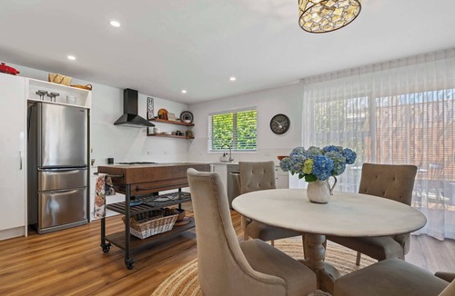 Springfield House | Inn McDowell | Modern 3 Bedroom in Springfield