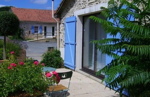 Saint-Germain-lAiguiller House | Inn Mouilleron-Saint-Germain, 3 bedrooms, 7 people