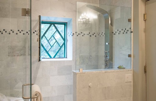 South Capitol Bed & Breakfast | Inn Of The Turquoise Bear