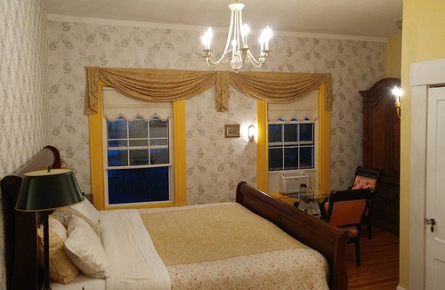 St. Andrews Hotel | Inn on Frederick