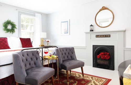 Yarmouth Port Bed & Breakfast | Inn on Main