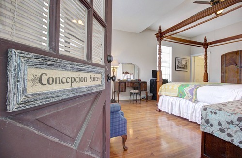 Downtown San Antonio Bed & Breakfast | Inn on the Riverwalk
