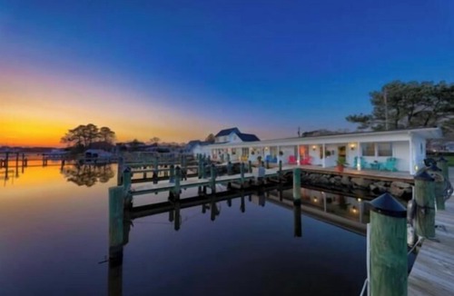 Ocean Pines Apartment | Inn on Turville Cottage, Sleeps 4, Waterfront