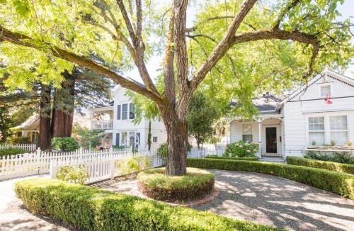 St. Helena Bed & Breakfast | Inn St Helena